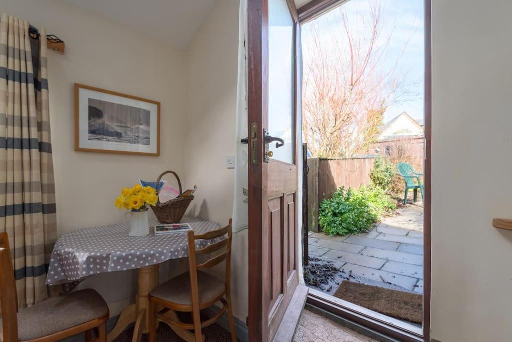 Coastal Cottage 'The Garden Cottage ' Hartland Exterior foto